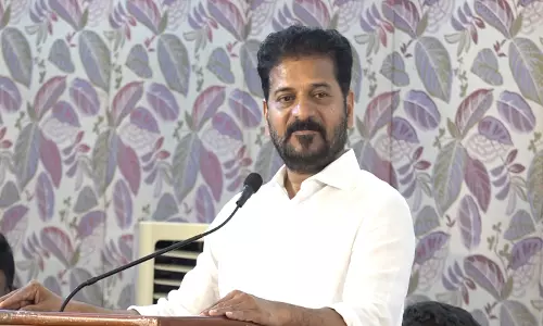 Pinarayi Vijayan, KCR Share Similarities: Revanth Reddy At UDF Manifesto Launch Pinarayi Vijayan, KCR Share Similarities: Revanth Reddy At UDF Manifesto Launch