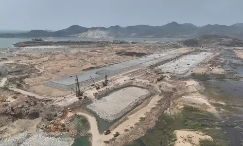 Naidu Hails Completion of Key Diaphragm Wall at Polavaram Project