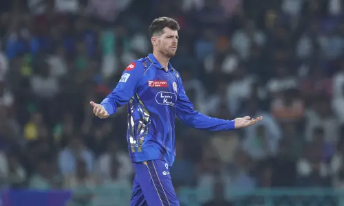 IPL 2026: Mitchell Santner Joins Mumbai Indians Squad Ahead of Clash Against Delhi Capitals