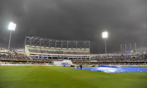 Cops Tighten Vigil Ahead of IPL Matches