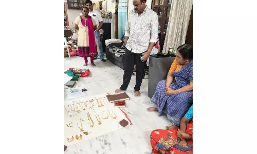 ACB Searches Detect Irregularities at Warangal SRO Office