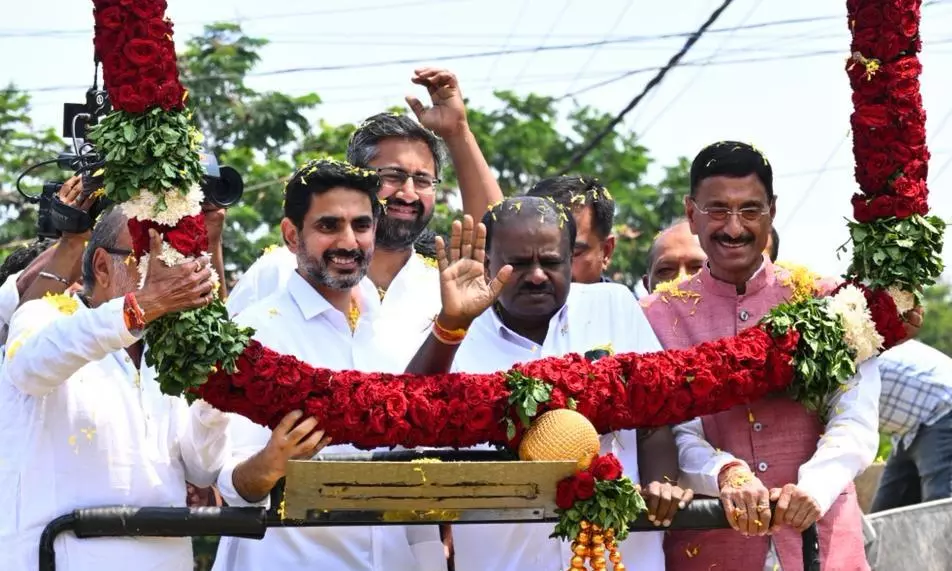 Lokesh Opens School In Karnataka, Addresses Public Meeting