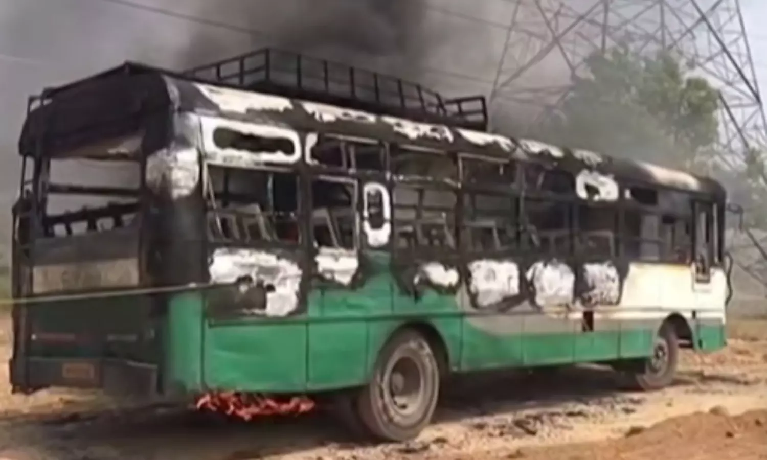 21 Passengers Escape Unhurt As APSRTC Bus Catches Fire 21 Passengers Escape Unhurt As APSRTC Bus Catches Fire