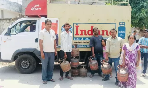 Government Ramps Up 5-kg LPG Sales Without Address Proof Government Ramps Up 5-kg LPG Sales Without Address Proof