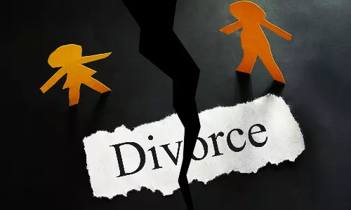 Divorce Threatens Hindu Family System, Says Vijaya Simhachar Divorce Threatens Hindu Family System, Says Vijaya Simhachar