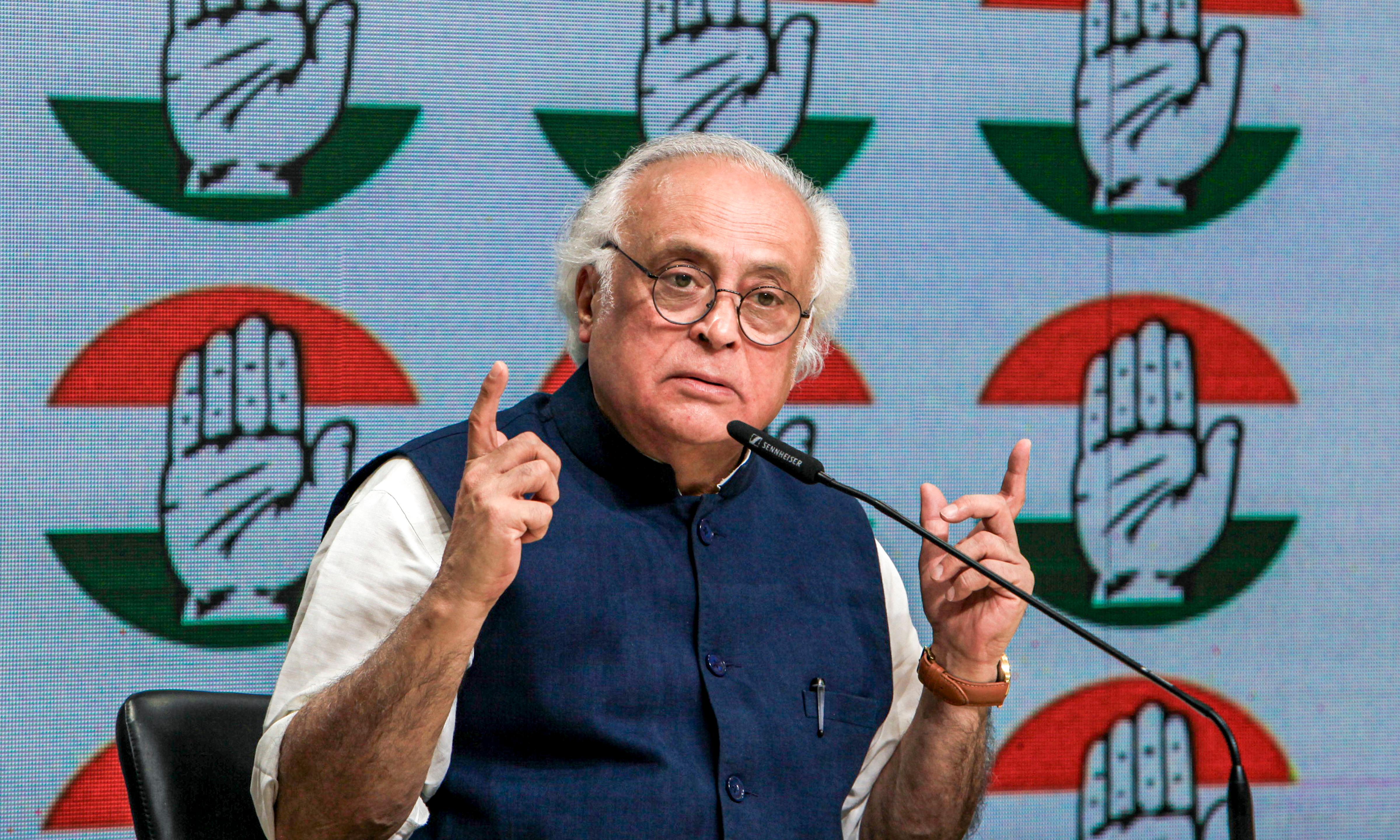 “Na Khaunga Na Khane Doonga” A Hoax: Cong’s Dig At PM In SC Case