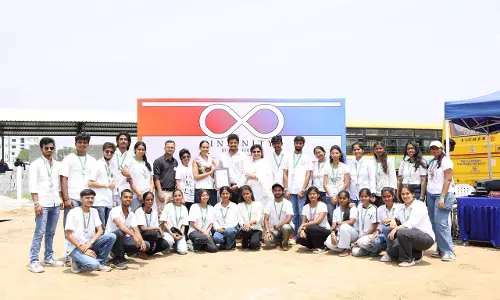 2,813 Form Human Infinity Symbol for Autism Awareness, Set Records 2,813 Form Human Infinity Symbol for Autism Awareness, Set Records