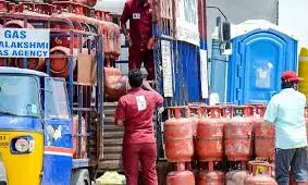 Aakar Patel | What Are We Doing To Prepare India For The Fallout Of The US War With Iran? Aakar Patel | What Are We Doing To Prepare India For The Fallout Of The US War With Iran?