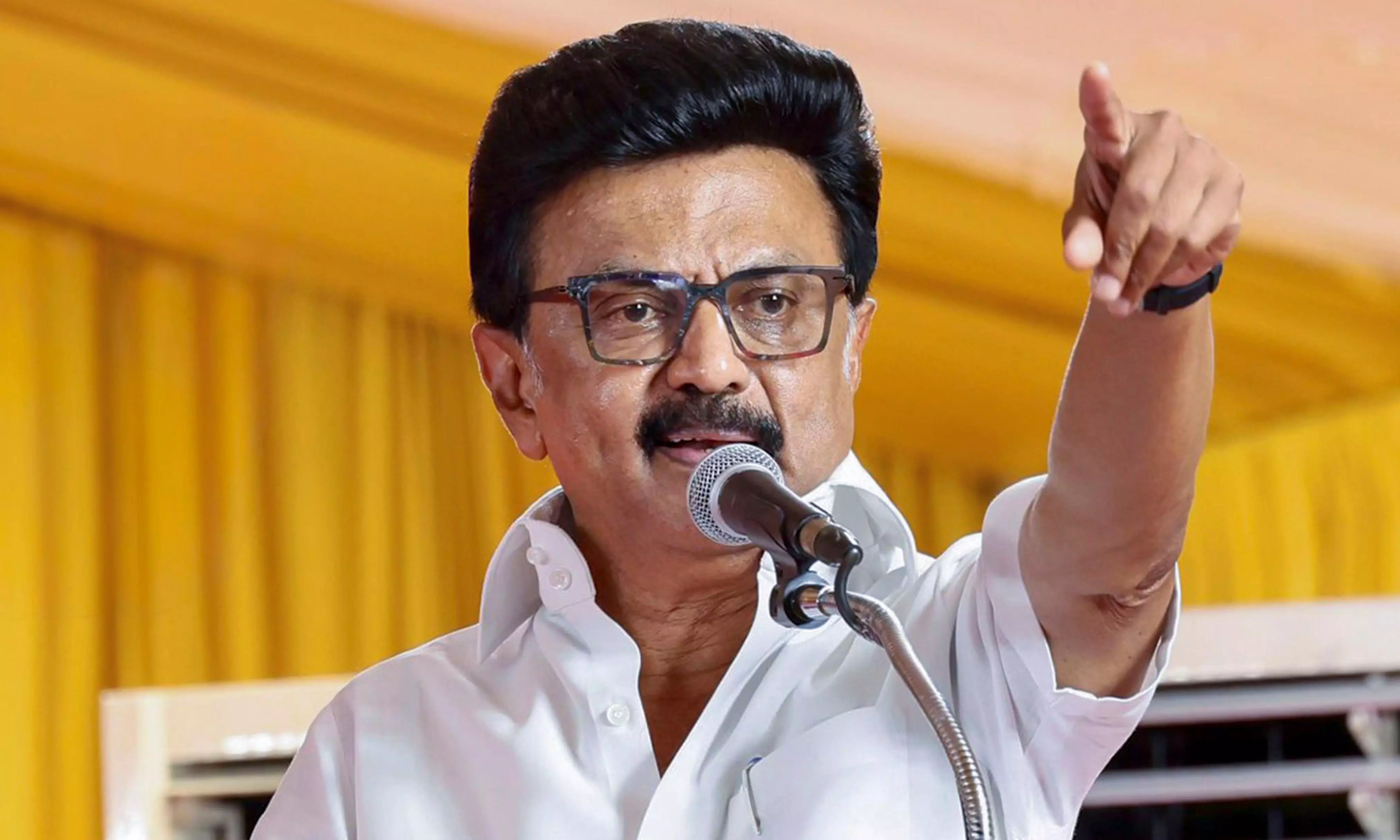 MK Stalin Hits Out At EPS, Declaring He is Fearless MK Stalin Hits Out At EPS, Declaring He is Fearless