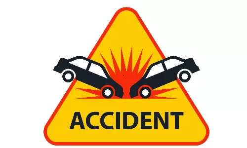 Three Killed as Two-Wheeler Crashes into Parked Truck in Kamareddy Three Killed as Two-Wheeler Crashes into Parked Truck in Kamareddy