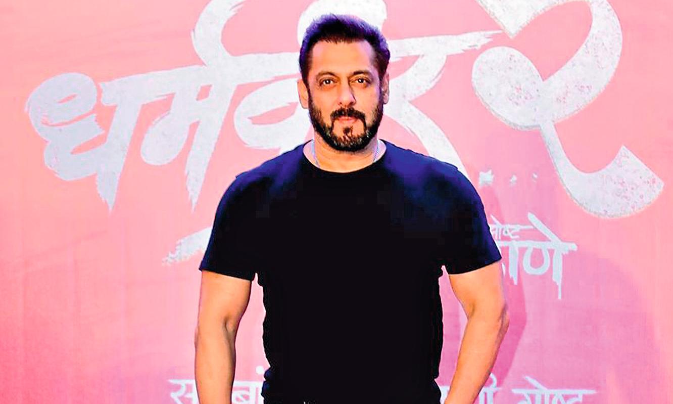 Salman Rajper Salman Khan Helps Rajpal Yadav With a Role
