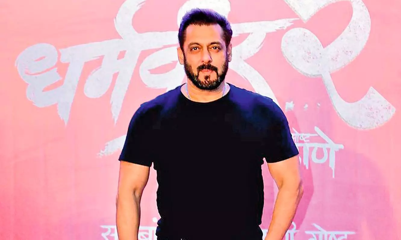 Salman Khan Helps Rajpal Yadav With a Role Salman Khan Helps Rajpal Yadav With a Role