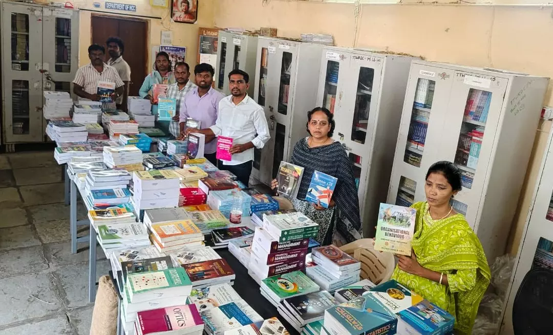 Books Worth ₹2.3 Lakh Donated To Tribal College In Adilabad Books Worth ₹2.3 Lakh Donated To Tribal College In Adilabad