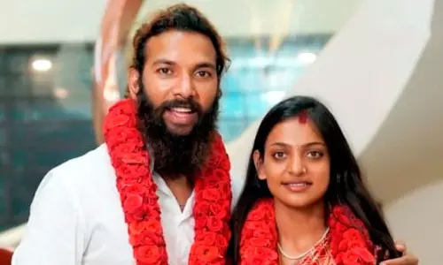 Twist To A Fairytale Story :Mahakumbh-Fame Girl, Monalisa, Found To Be Minor, Her Hubby Booked Twist To A Fairytale Story :Mahakumbh-Fame Girl, Monalisa, Found To Be Minor, Her Hubby Booked