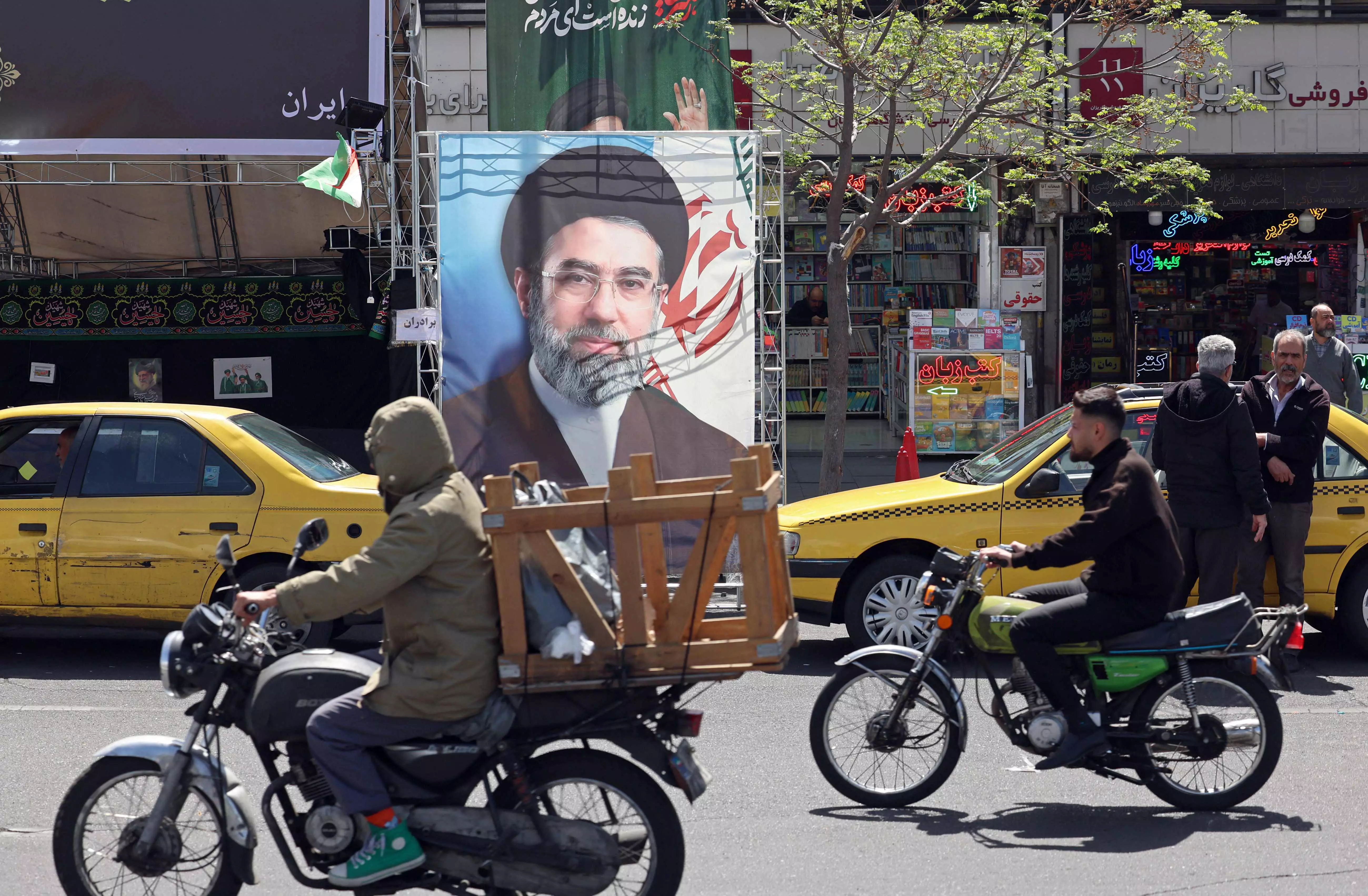 Mojtaba Khamenei has Severe and Disfiguring Wounds: Report