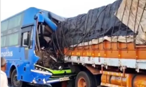 10 Injured as Bus Crashes into Lorry on NH-65 at Kodad 10 Injured as Bus Crashes into Lorry on NH-65 at Kodad