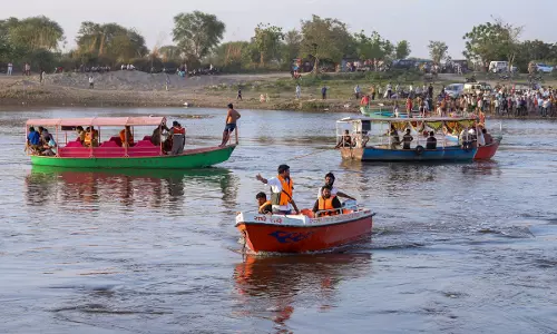 Mathura Boat Tragedy: Rescue Ops Underway, PM Announces Ex Gratia Mathura Boat Tragedy: Rescue Ops Underway, PM Announces Ex Gratia