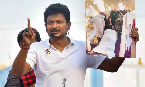Udhayanidhi Stalin Slams Vijay as Festival Attraction Ahead of Assembly Polls Udhayanidhi Stalin Slams Vijay as Festival Attraction Ahead of Assembly Polls