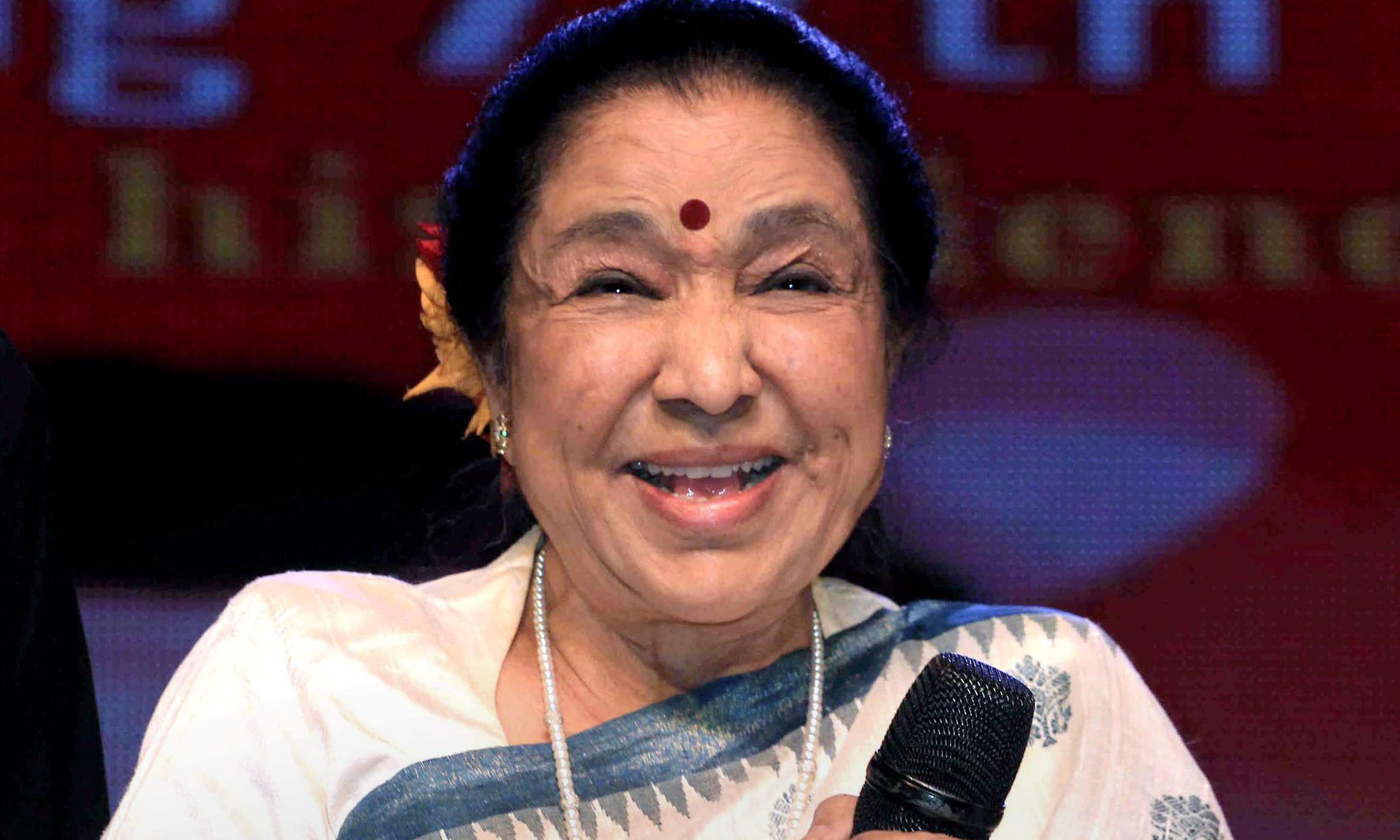 Indian Singer Asha Bhosle Dies at 92 After Seven-Decade Career