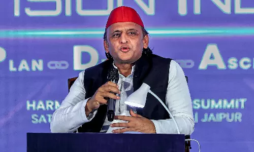 Akhilesh Yadav Blames BJP For Noida Violence, Congress Seeks Solution Akhilesh Yadav Blames BJP For Noida Violence, Congress Seeks Solution