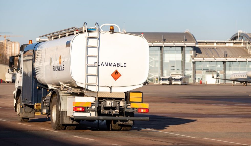 Australia’s Qantas Warns of Massive Invoice from Larger Jet Gasoline Costs