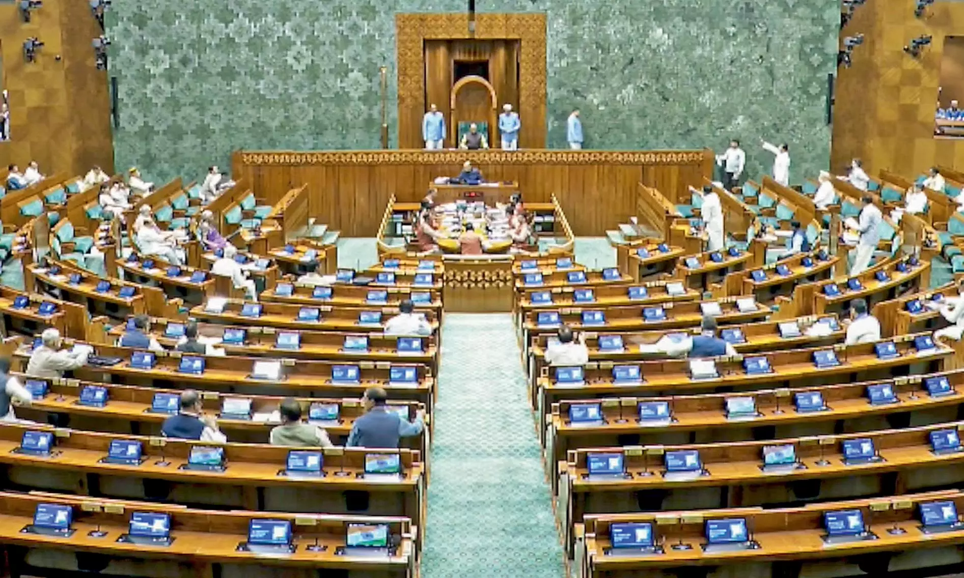 LS Seats to be Increased Up to 850 to Enable 33% Women’s Quota Before Polls LS Seats to be Increased Up to 850 to Enable 33% Women’s Quota Before Polls