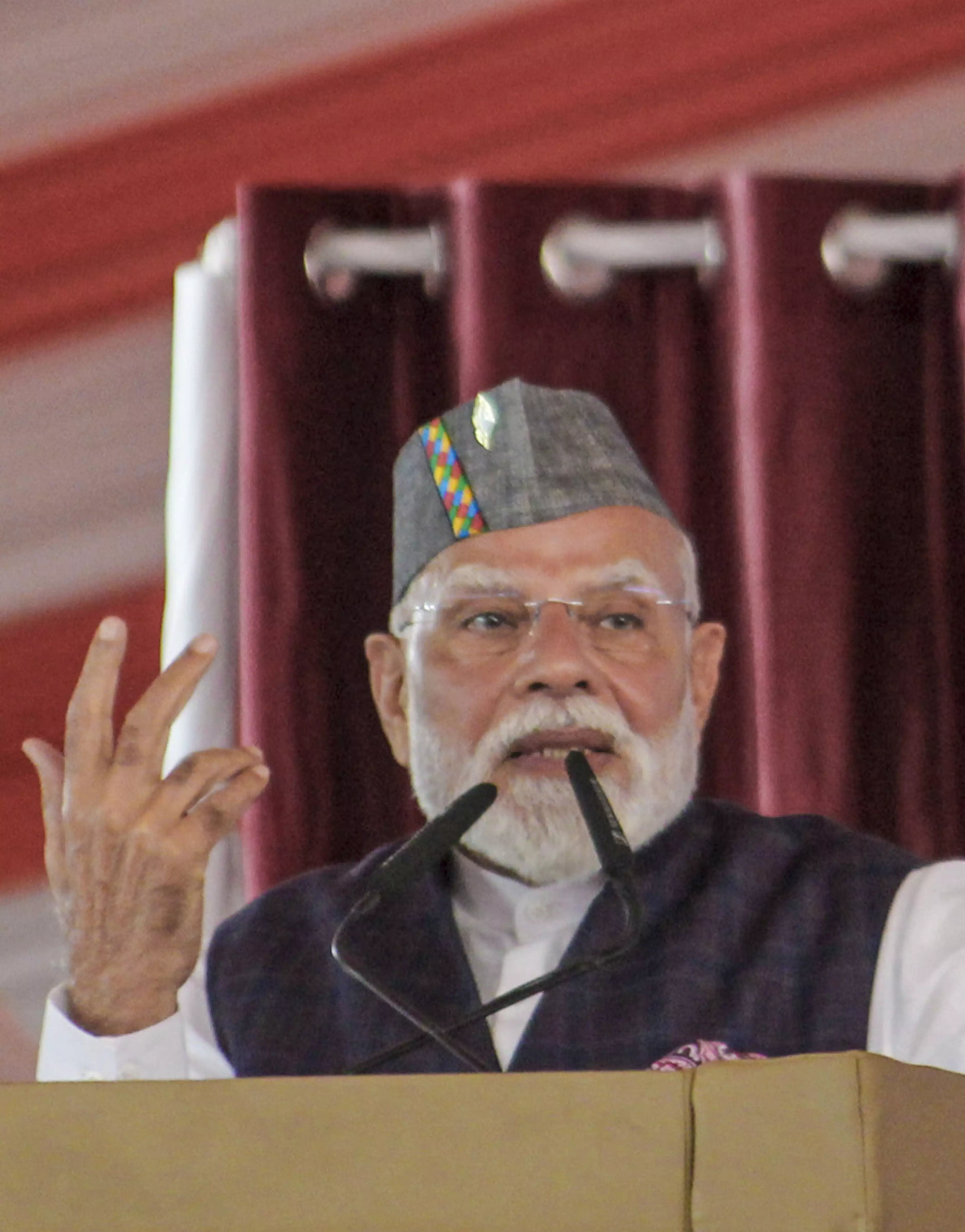 Trump, Modi Talk Over Ties, Hormuz For 40 Minutes Trump, Modi Talk Over Ties, Hormuz For 40 Minutes