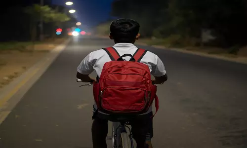 Proddutur: Scolded By Father Boy Cycles 100 Kms Non-Stop, Finally Traced In Raichur Proddutur: Scolded By Father Boy Cycles 100 Kms Non-Stop, Finally Traced In Raichur