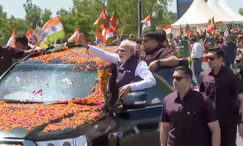 PM Modi holds roadshow in Dehradun after roadshow in UPs Saharanpur PM Modi holds roadshow in Dehradun after roadshow in UPs Saharanpur