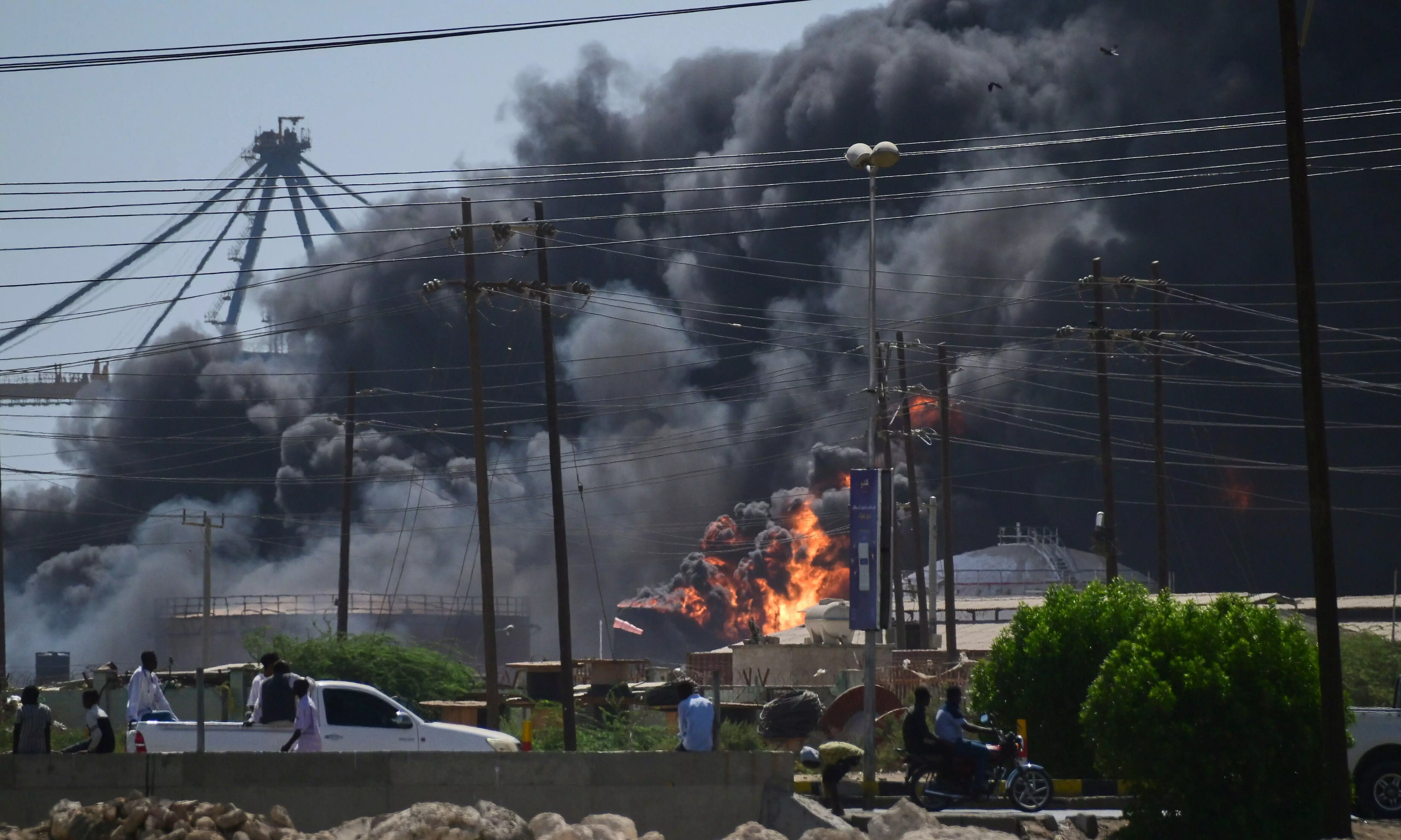 सूडान युद्ध चौथे वर्ष में प्रवेश कर गया है, अधिकारियों ने उपेक्षित संकट की चेतावनी दी है