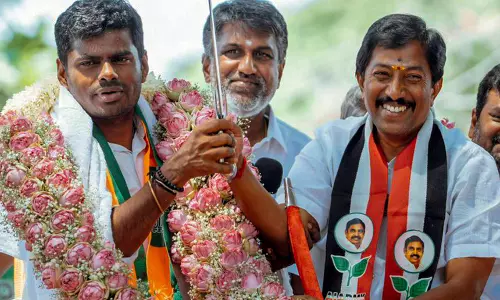 PM Holds Roadshow In Tamil Nadu; EPS, Annamalai Join Modi PM Holds Roadshow In Tamil Nadu; EPS, Annamalai Join Modi