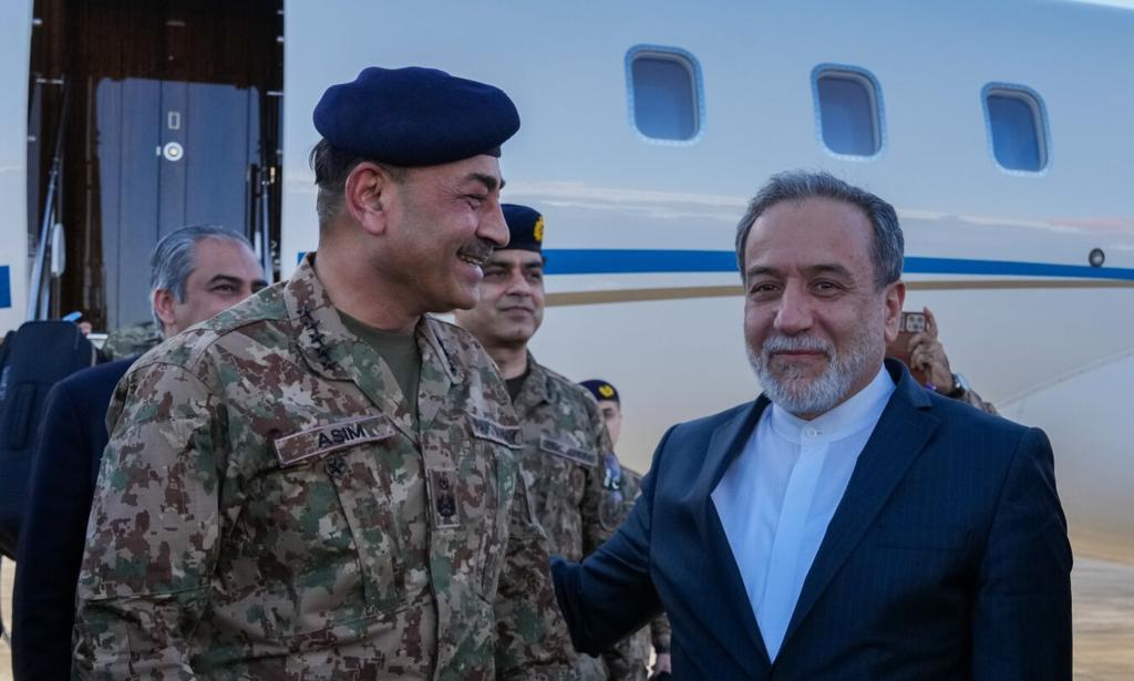 Pakistan’s Army Chief To Meet Iranian Officials In Tehran