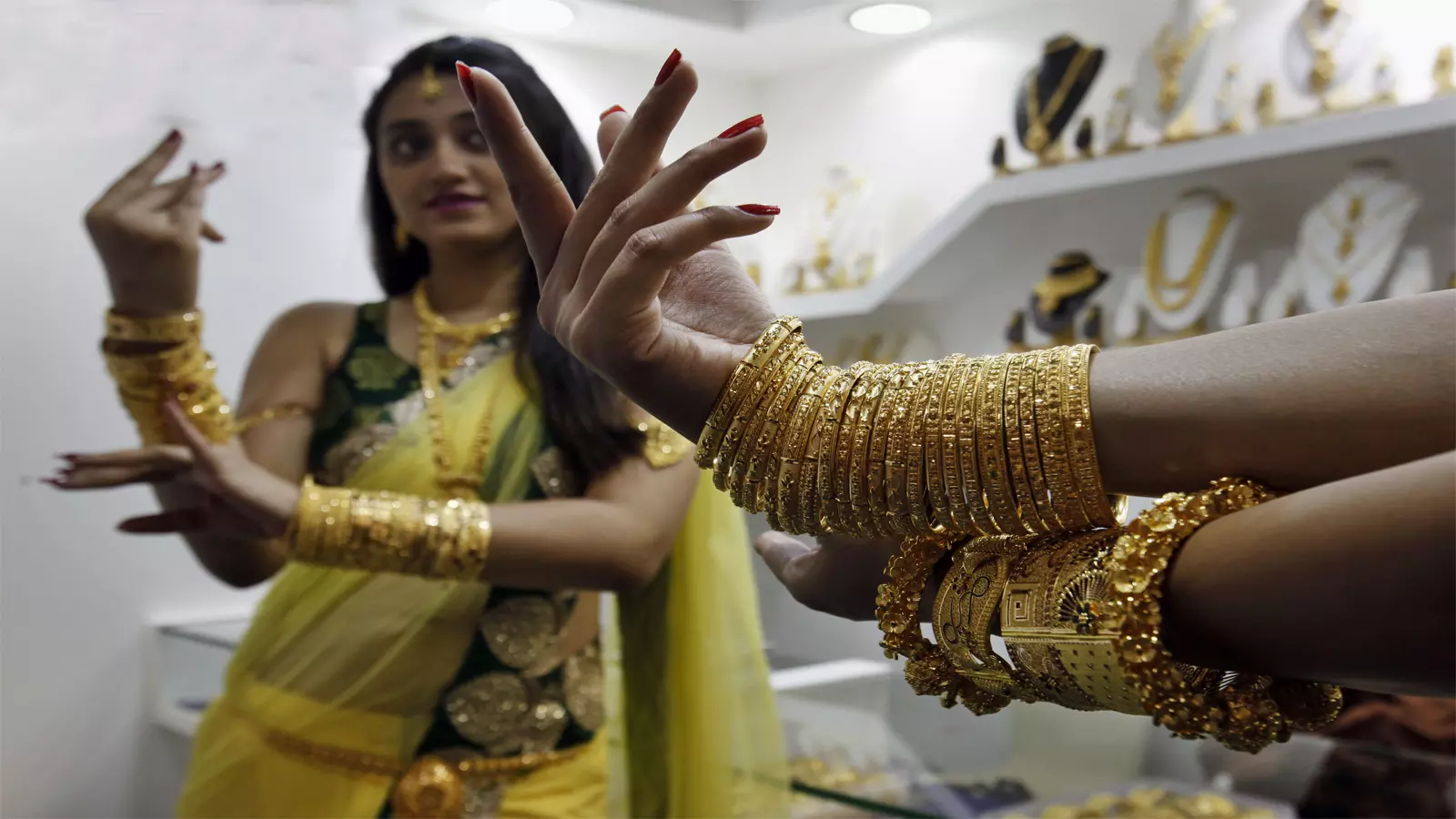 5 Common Mistakes Indians Make While Storing Gold at Home 5 Common Mistakes Indians Make While Storing Gold at Home