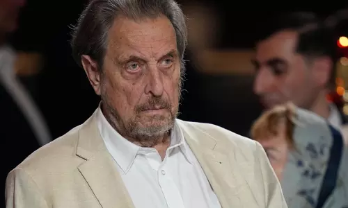 Elon Musks Father Seeking Russian Refuge For South African Farmers