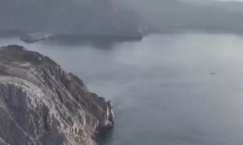 Tehran : Strait Of Hormuz Completely Open For Remaining Period Of Ceasefire