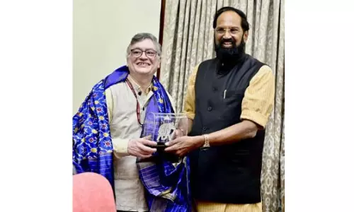 Uttam Meets NDSA Chairman, Plans to Repair KLIS Barrages on Track Uttam Meets NDSA Chairman, Plans to Repair KLIS Barrages on Track