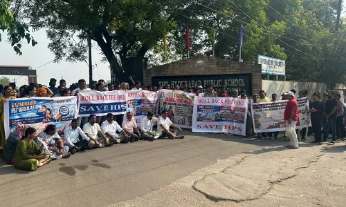 HPS Ramanthapur Parents Launch Fee Strike Over 141% Hike; Demand Principal’s Removal HPS Ramanthapur Parents Launch Fee Strike Over 141% Hike; Demand Principal’s Removal