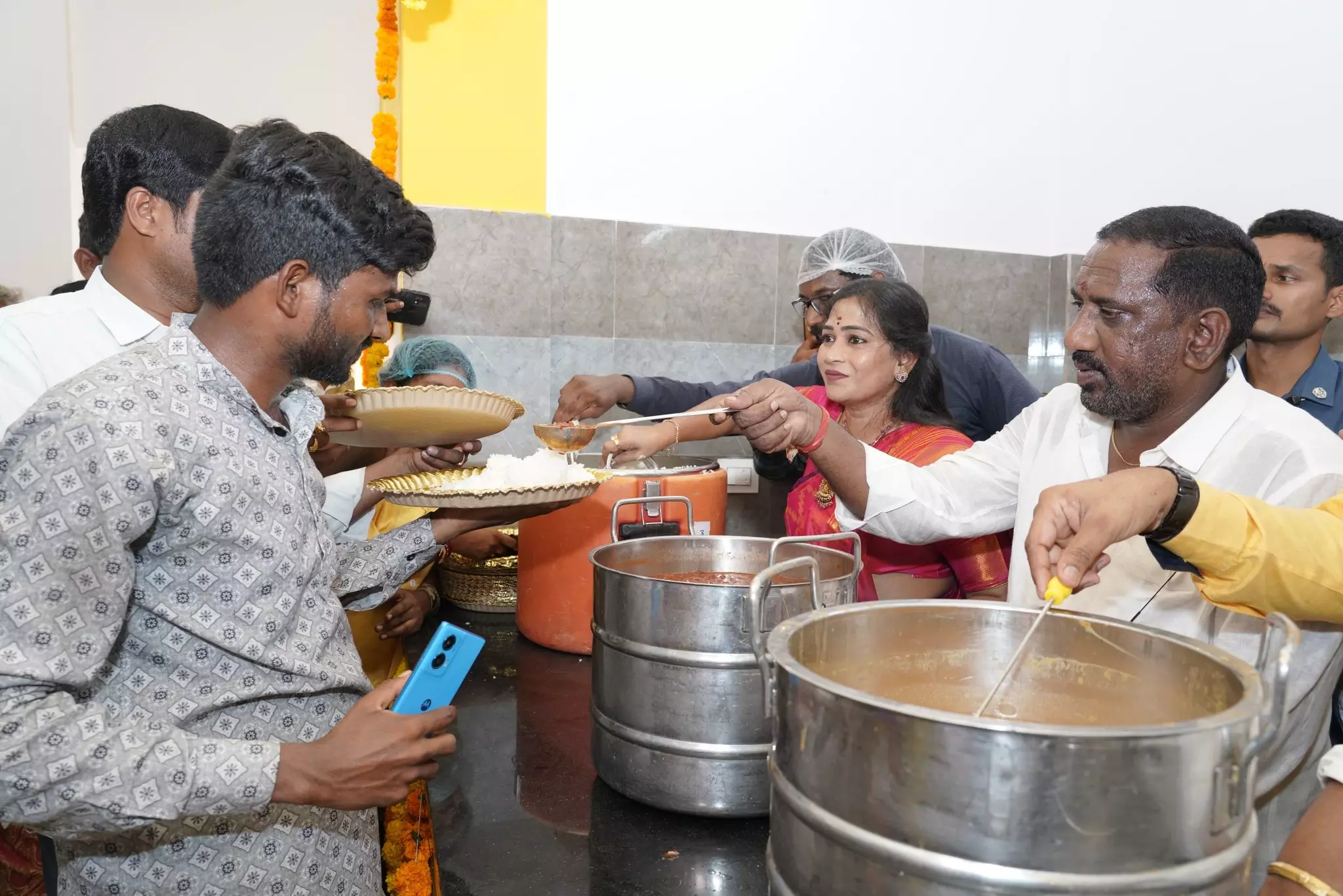 Home Minister Anitha Opens Anna Canteen in Payakaraopeta Home Minister Anitha Opens Anna Canteen in Payakaraopeta