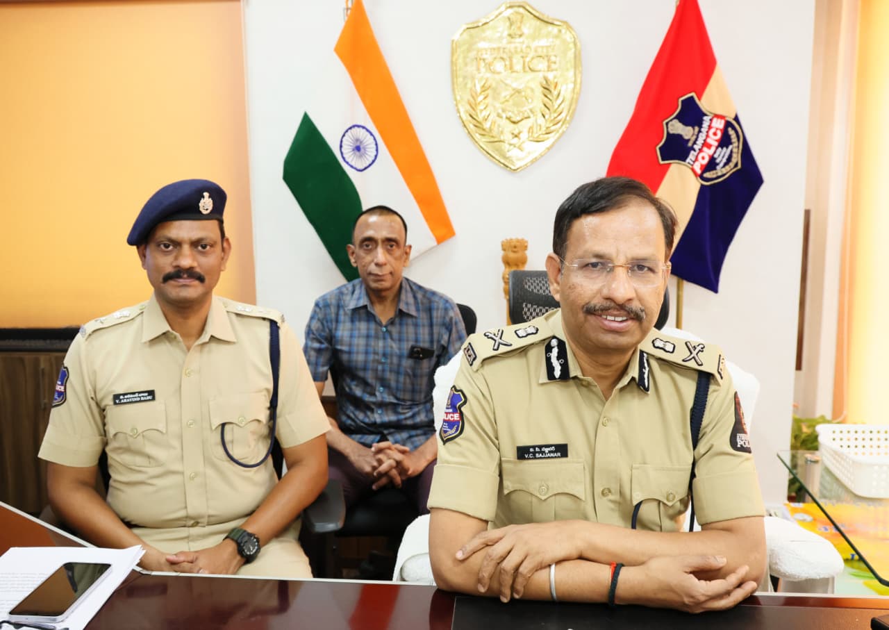 Police Arrest 32 Bank Officials For Multistate Cybercrime Racket