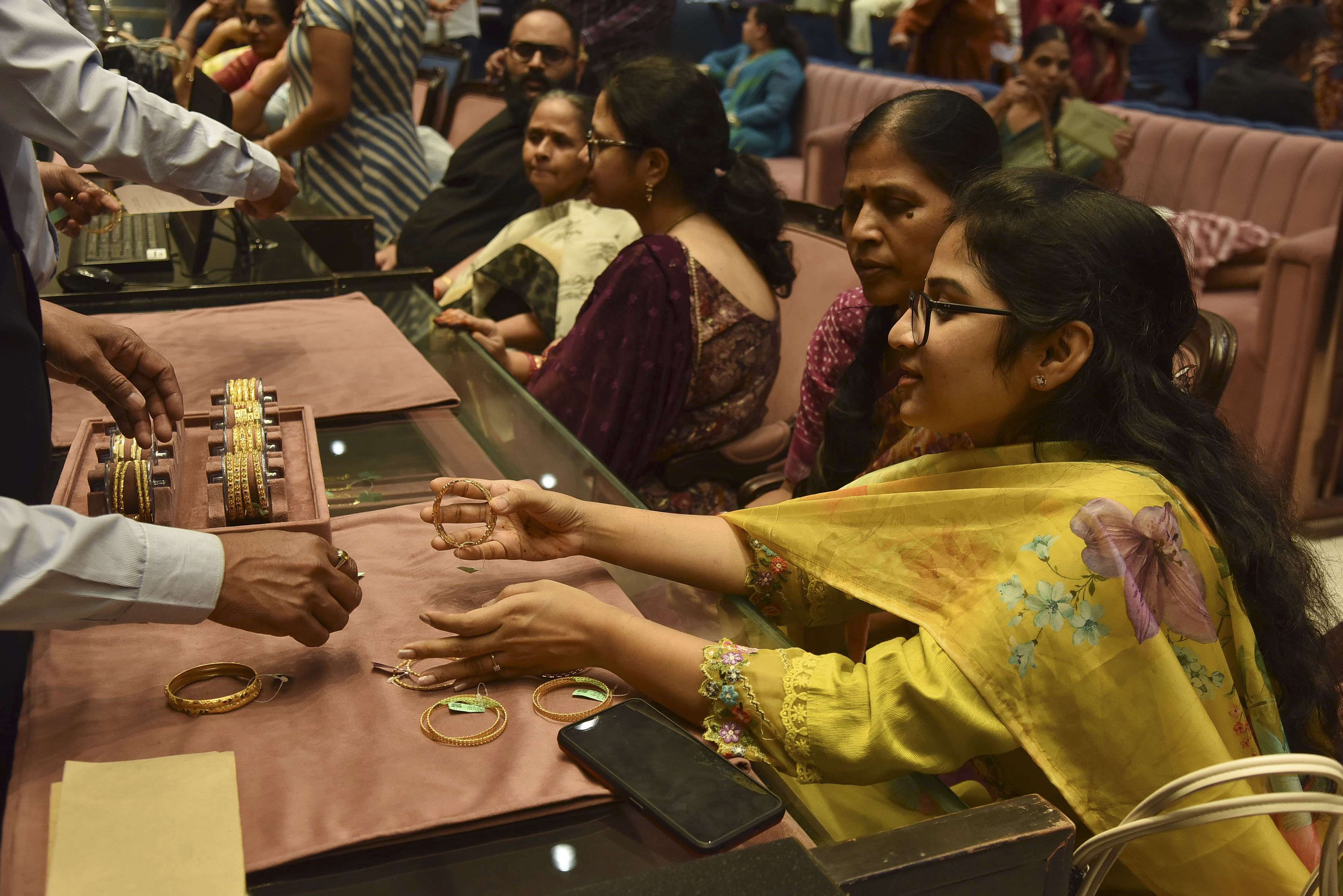 Gold Price Surge And Volatility Dampen Akshaya Tritiya Buying Spirit