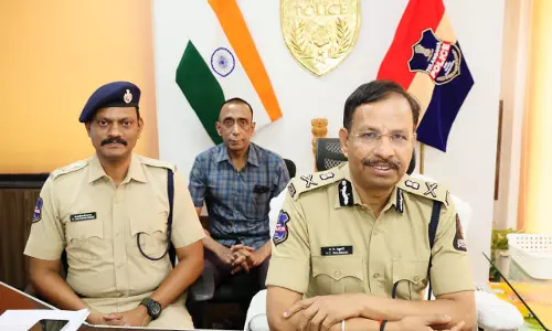 Police Arrest 32 Bank Officials For Multistate Cybercrime Racket