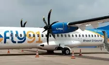 Panic Videos From Hyderabad–Hubballi Flight Go Viral; Airline Cites Bad Weather Panic Videos From Hyderabad–Hubballi Flight Go Viral; Airline Cites Bad Weather