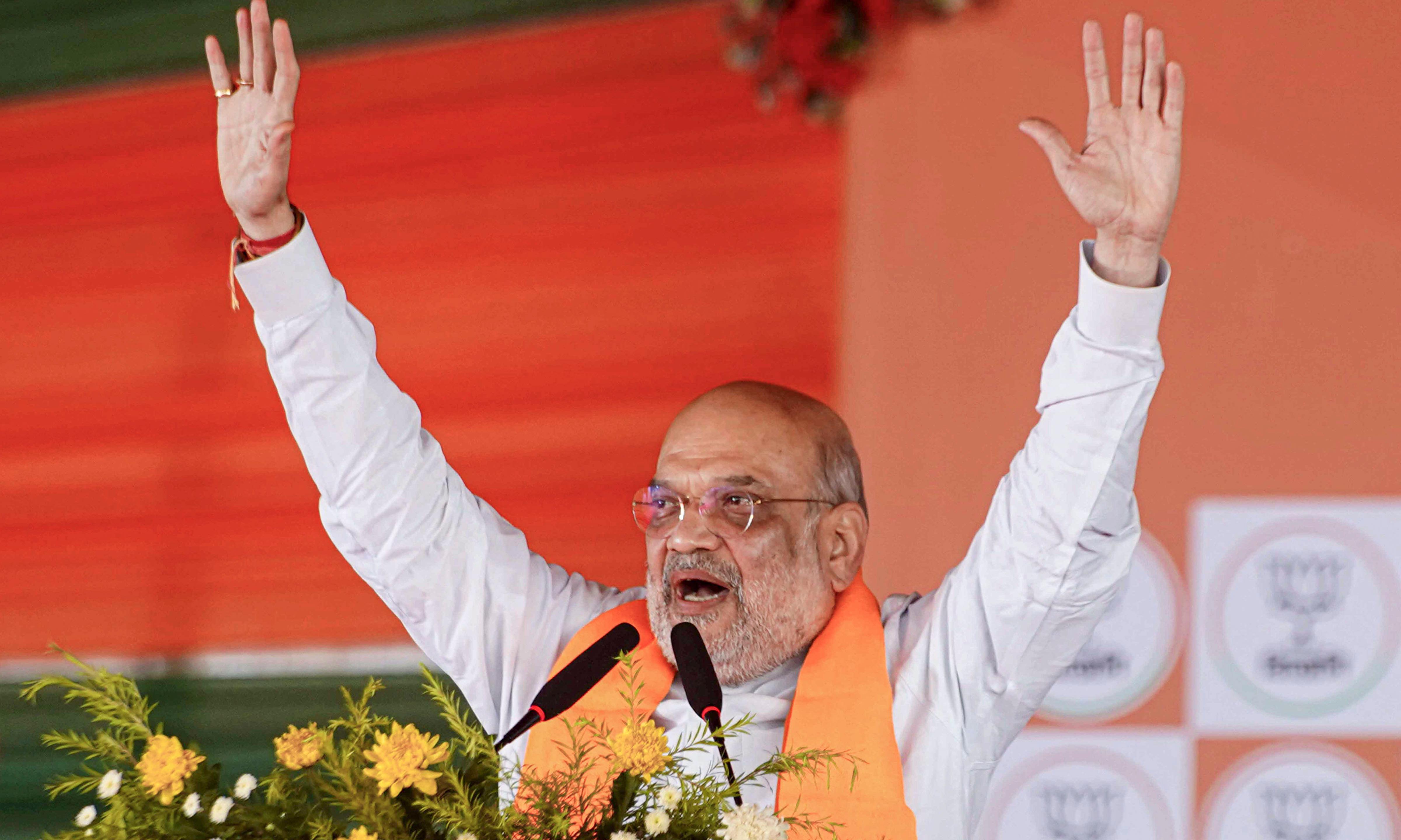 Amit Shah Leads BJP Roadshow, Calls to Oust Mamata Banerjee
