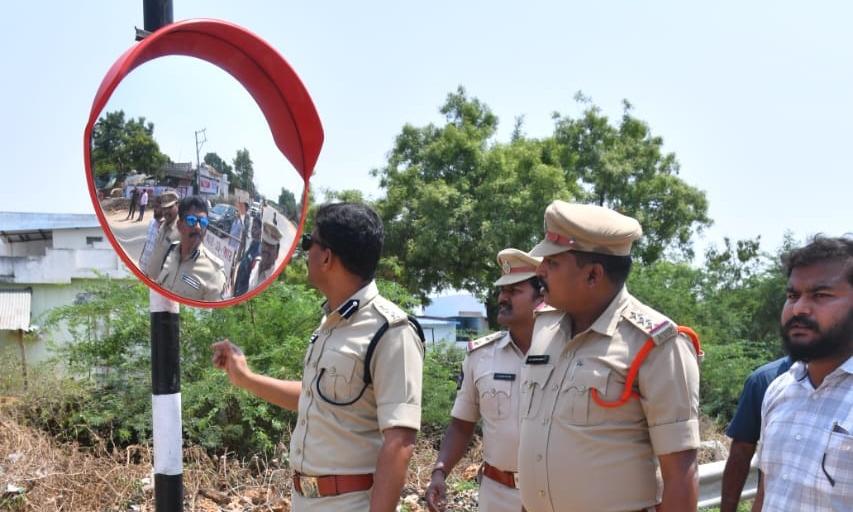 SP Orders Safety Steps At Accident-Prone Highway Curve In Markapur