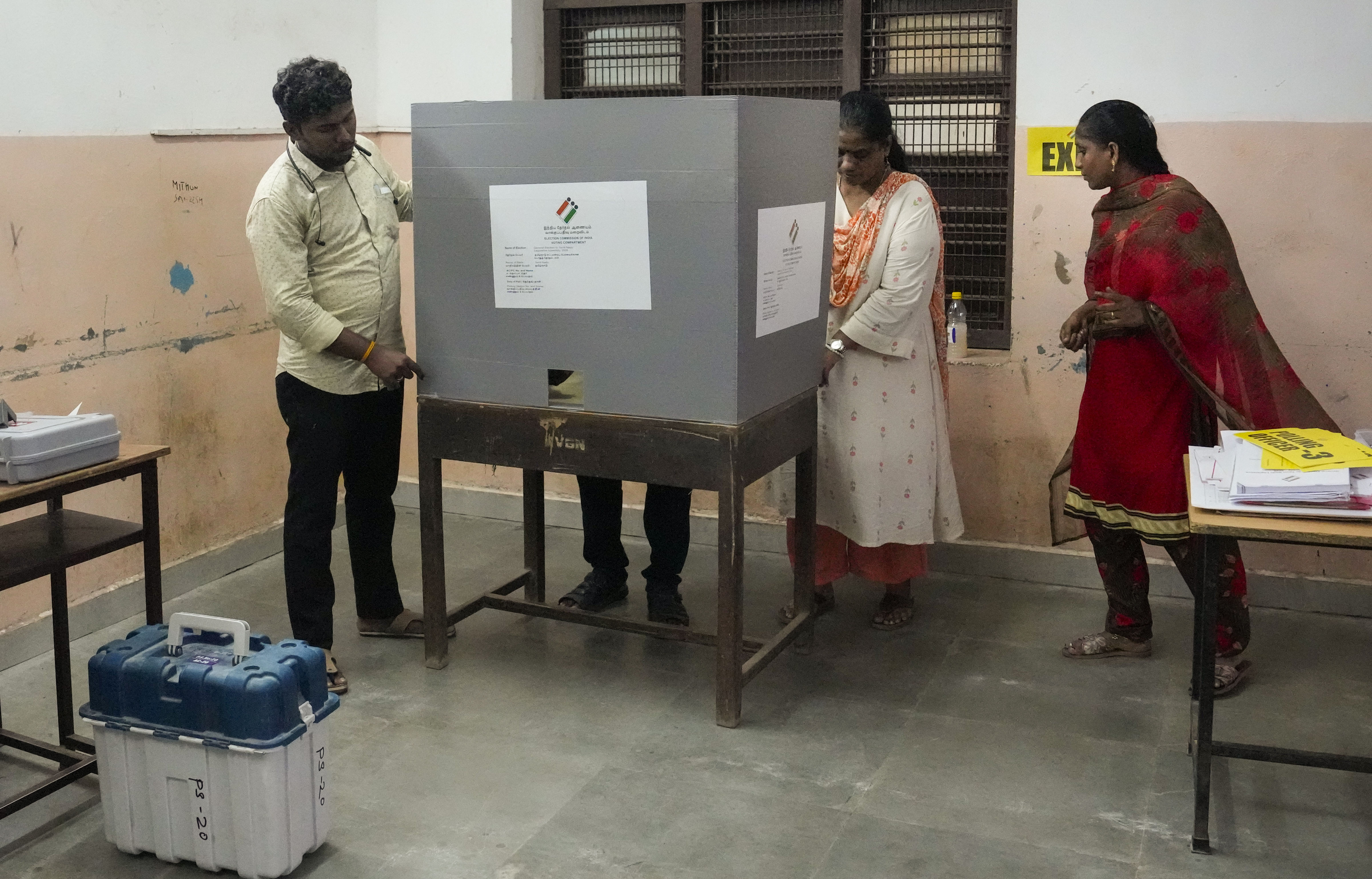 LIVE: Mock Polling Begins in Tamil Nadu Ahead of Voting