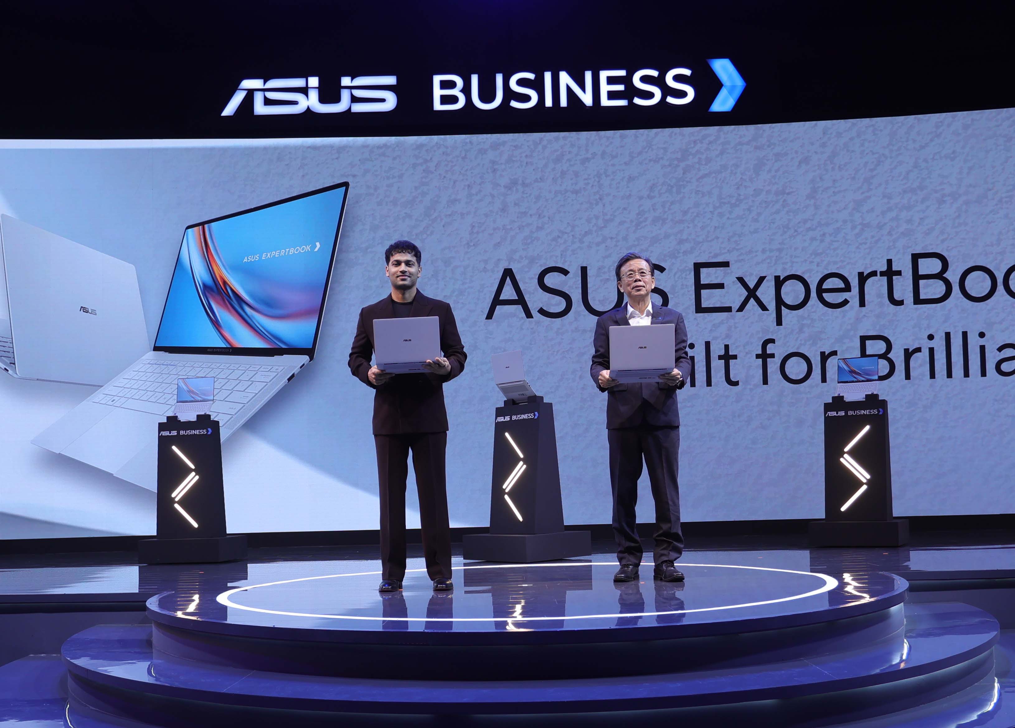 ASUS ExpertBook Ultra, an AI-powered Flagship of the Industry