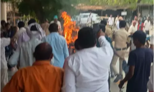 TGSRTC Strike: Driver Attempts Self-Immolation in Narsampet