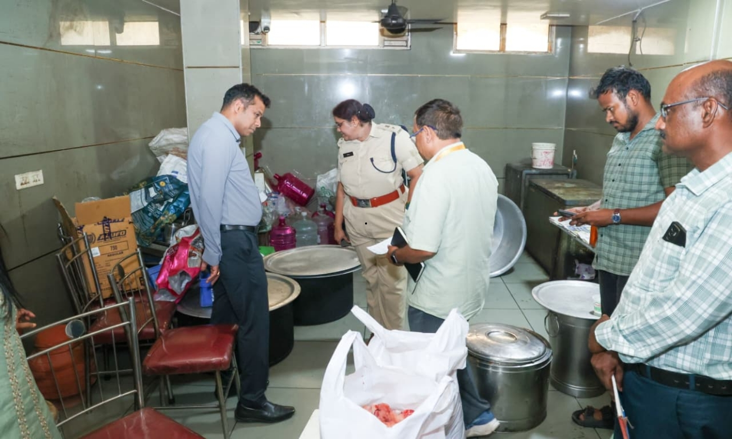 Surprise Checks Expose Hygiene Lapses at Hotels in Nellore, Tirupati