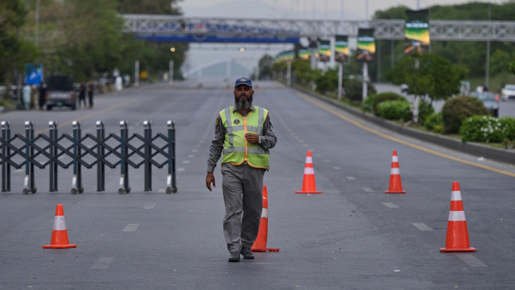 Iran Resumes Commercial Flights From Tehran's International Airport