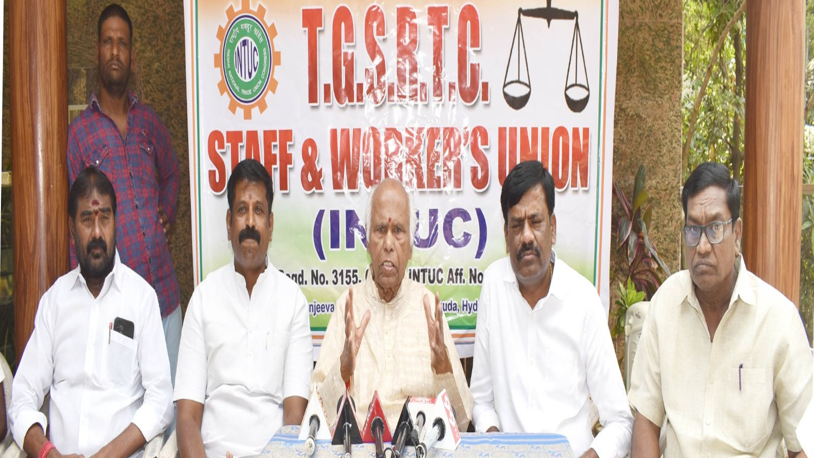 TGSRTC Staff, Workers Union Thank CM Revanth For Accepting Their Demands